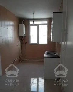 ۵۲ متر آپارتمان مترو دانشگاه شریف