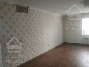 رهن و اجاره آپارتمان 110 متری شمال دریاچه چیتگر