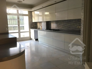 ۳۱۰ متر فروش اپارتمان سنبل