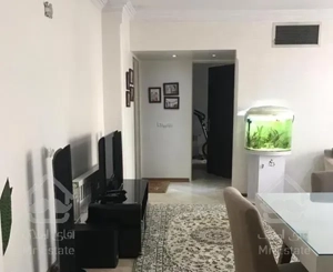 آپارتمان ٨٣ متر نیاوران