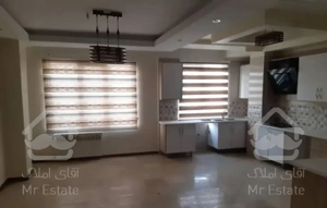 ۹۵ متر * نورگیر مستقیم *