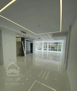 ۱۲۰ متر / سه خواب  /تک واحدی / شمال ستارخان