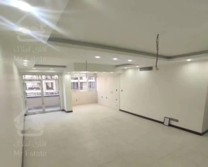 آپارتمان ۱۱۳متر کلید نخورده سند تک برگ