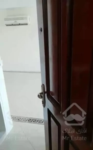 آپارتمان 67متری استخر