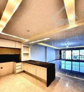 ۱۷۰متر/۷۰متر سالن قابل چیدمان/ استثنایی / ۲کله نور