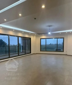 اجاره واحد ۲۰۰ متری سه خواب نوساز خط دریا