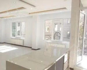 ۱۰۵ متری کلید نخورده همراه با دو پارکینگ سندی