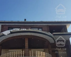 ۲۵۰ متر ویلا ۴۰۰ متر زمین پلور