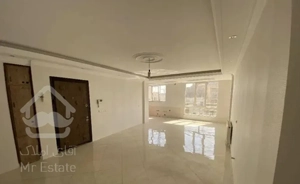 ۸۰متر/شهران جنوبی/تک واحدی/سالن پرده خور/غرق نور