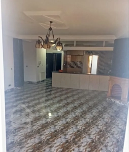 رهن آپارتمان ۱۵۰ متری واقع در مرکز شهر