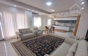 آپارتمان ۱۳۵ متری مبله نوساز در بلوار دانشگاه