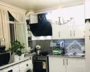 ۱۰۰متر، فول امکانات، ۵ ساله، کم واحد، دو سر نور