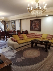 آپارتمان ۱۴۲ متری در سعادت آباد