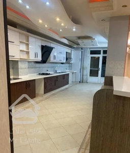 آپارتمان،۲۲۰متری،نظر غربی