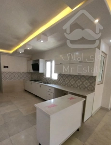 پنت هاوس سه خوابه.معلم پشت پارک کودک۱۹۰متر