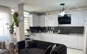 72 متری دوخواب در حد صفر بازسازی هنرستان 33