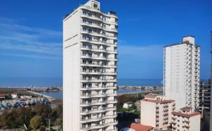 ویو دریا و رودخانه کشنده*در برج مطرح طالقانی