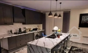 هنرستان/۱۳۰ متر سه خواب صفر سازی شده