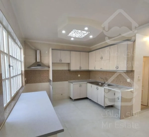 ۱۲۱ متر دبستان نورگیر و آرام