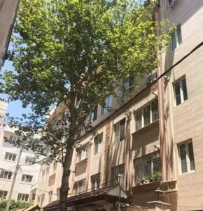 ۴۲متر گلبرگ غربی اول صفایی محله مجیدیه جنوبی کرمان