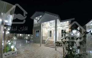 ویلا //۲۵۵//متری نیم پیلوت سند تک برگ