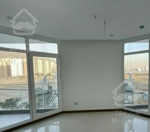 فروش‌آپارتمان‌۱۲۷متر‌دریاچه‌چیتگر‌وام دار‌