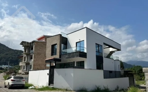 فروش خانه ویلایی ۵۲۰متری ۳ خوابه استخردار رامسر