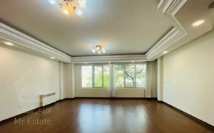 ۱۴۸متر۳خواب ۲پارکینگ در بهترین خیابان شیراز