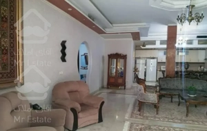 آپارتمان قدیمی بازسازی. تمیز