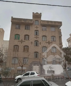 تهرانپارس ۶۲متر ۲خوابه بدون پارکینگ و آسانسورتخلیه