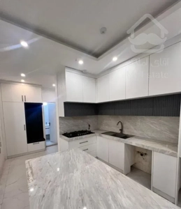 ۷۷متر/اسانسور/سامانیه/زیر صارمی