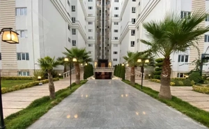 رهن سالانه واحد در برج بهشت 128 متری