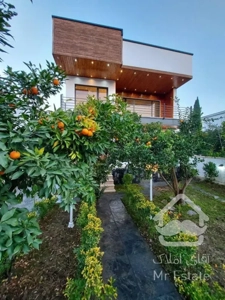 فروش ویلا ۳۰۰متری