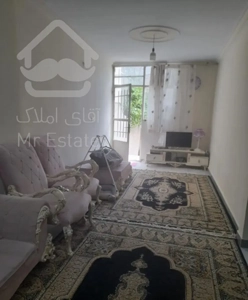 واحد 70 متری با 40متر حیاط حاج منصور الوند