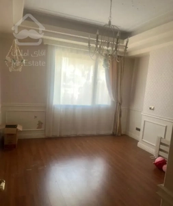 نیاوران ۲۰۰ متر ۳ خواب ( ۱ واحد از ۳ واحد )
