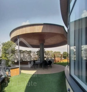 ۴۴۰مترپنت مدرن*۱۵۰متر تراس*ویوی ابدی*قابل تبدیل