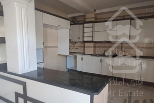 واحد 80متری بر خیابون *