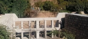 اسکلت فلزی، اسکلت بتنی، استخر