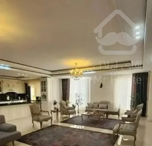۷۰متر همکف+۵۰متر حیاط اختصاصی شریعتی-طالقانی