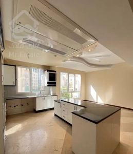 ۱۲۰ متر دارآباد/ خوش نقشه/ لابی سرایداری/ ویو کوه