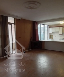 بهار شمالی // 108 متر // سالن پرده خور قدی