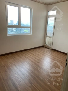 خرید اپارتمان در شهرک راه اهن(دریاچه)