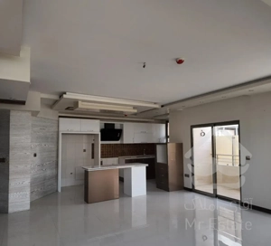 آپارتمان ۲طرف نور ۹۶ متر کوچه عباسی (تاپ لوکیشن)