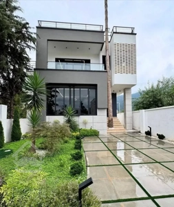 مدرن300متری استخر داخلی*دسترسی عالی*سندتکبرگ