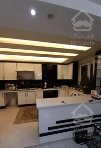 ۱۱۲ متر تک واحد لارستان