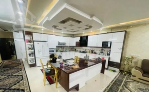 ۱۷۰ متر اقبال با تراس بزرگ