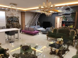 ۴۲مترپدیده‌ای عالی از املاک آقای مِلک