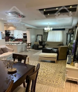 آپارتمان زرافشان شمالی ۱۳۵متردوخوابه