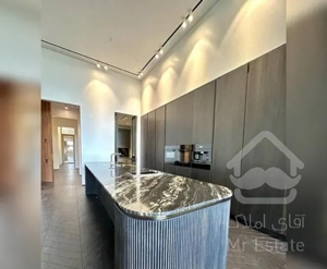 ۲۰۵متر/باسازی شده کامل/اوایل کیانپارس