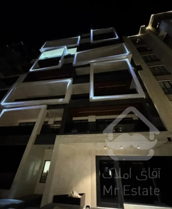 ۲۱۵ متری ۳ پارکینگ ۳ خواب مستر رو به افتاب ط۵